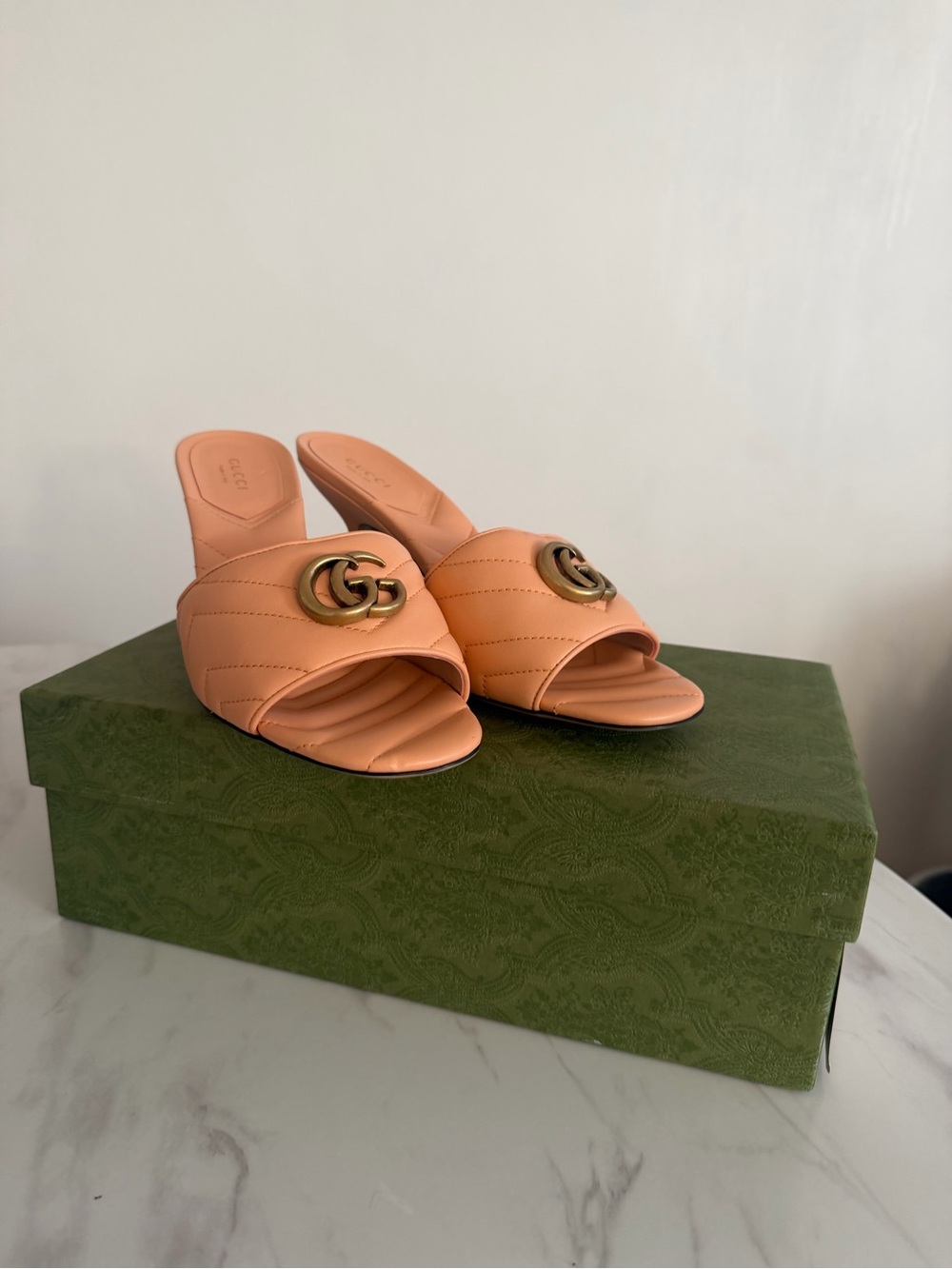 Gucci Peach Quilted Leather GG Slide Sandals - Picture 4 of 5